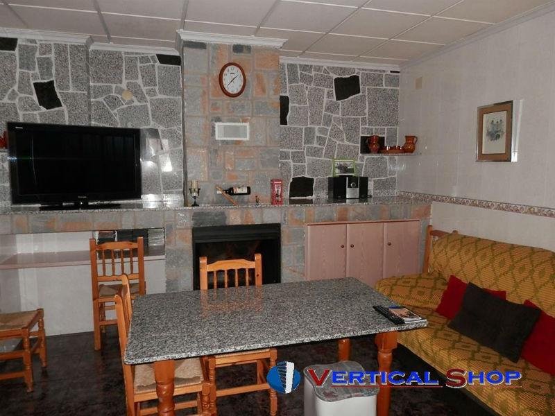 For sale of house in Caudete