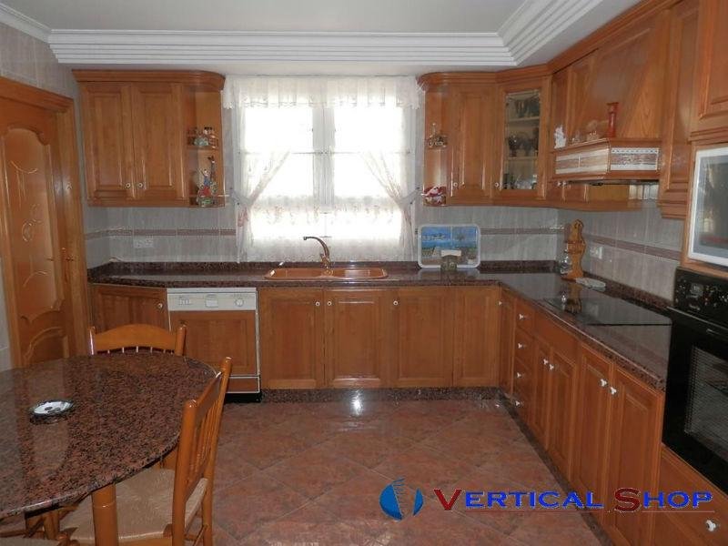 For sale of house in Caudete