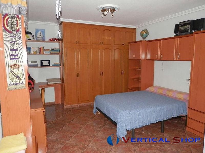 For sale of house in Caudete