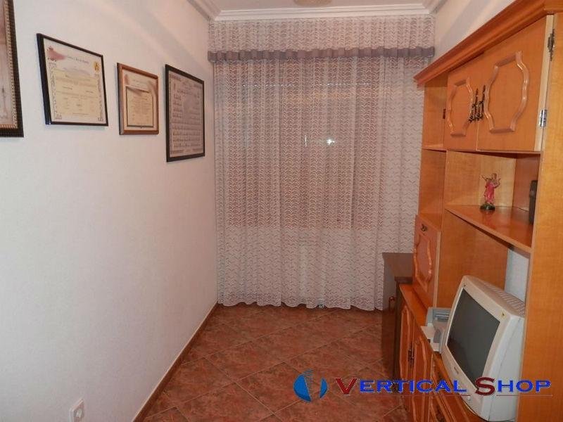 For sale of house in Caudete