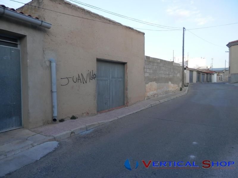 For sale of house in Caudete