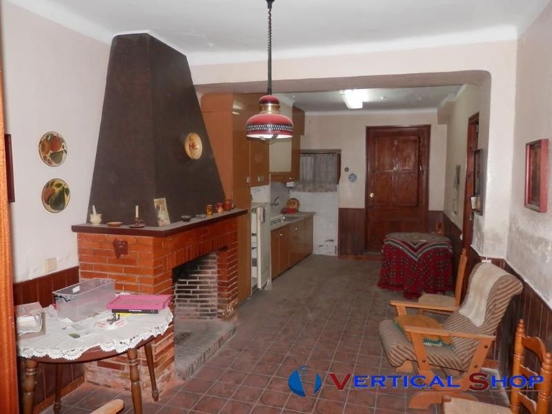 For sale of house in Caudete