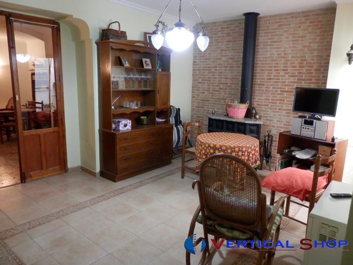 Venta de casa en Caudete