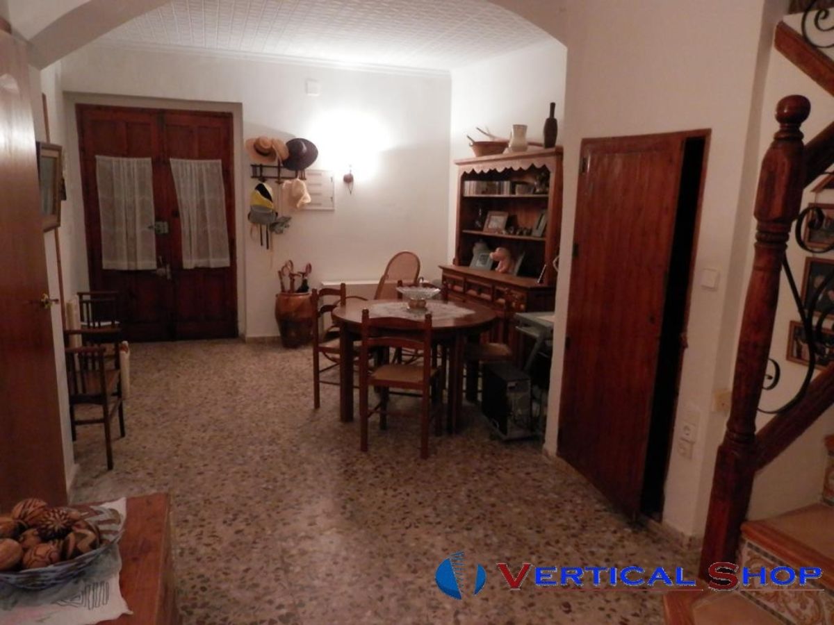 Venta de casa en Caudete