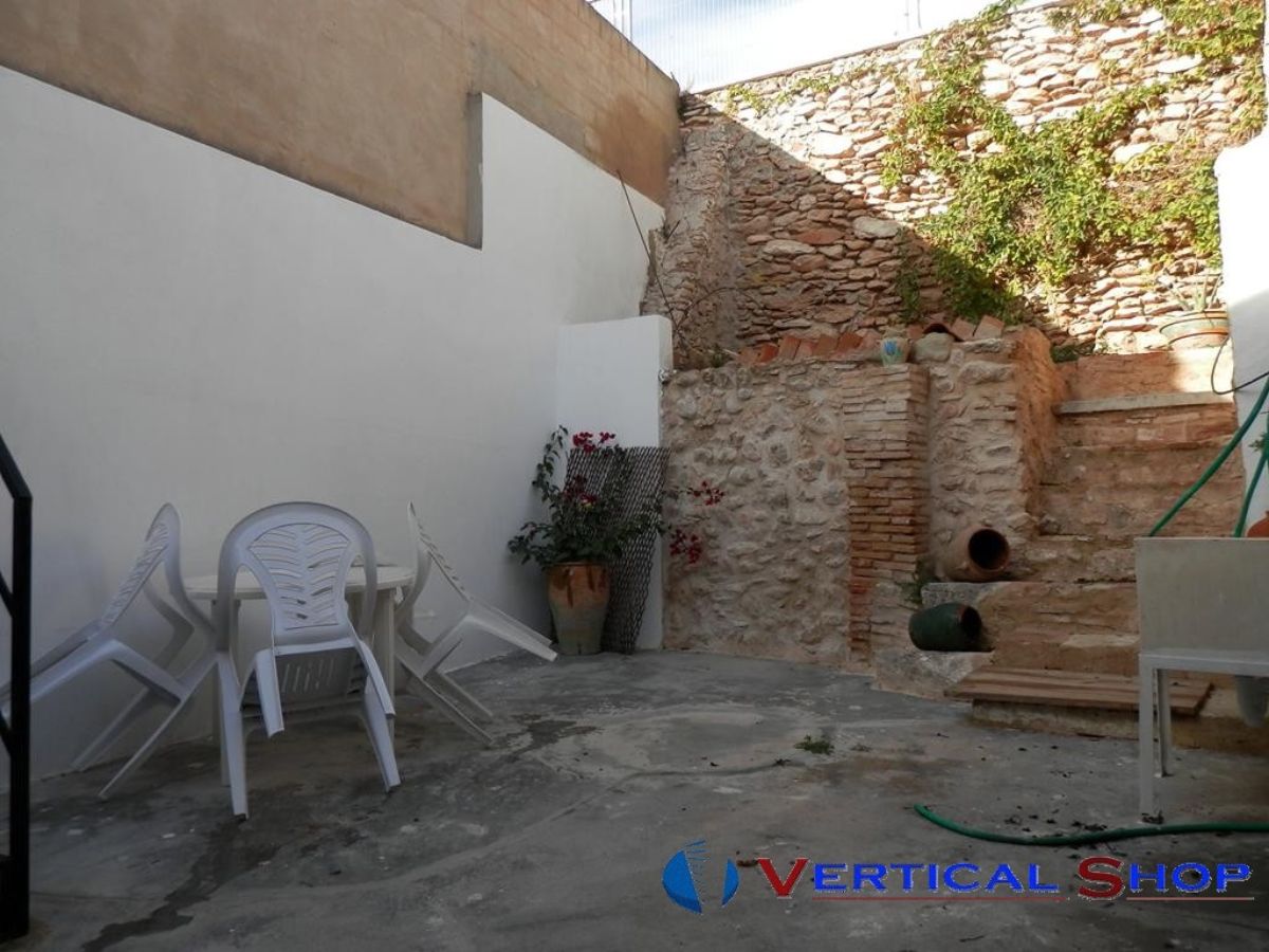 For sale of house in Caudete