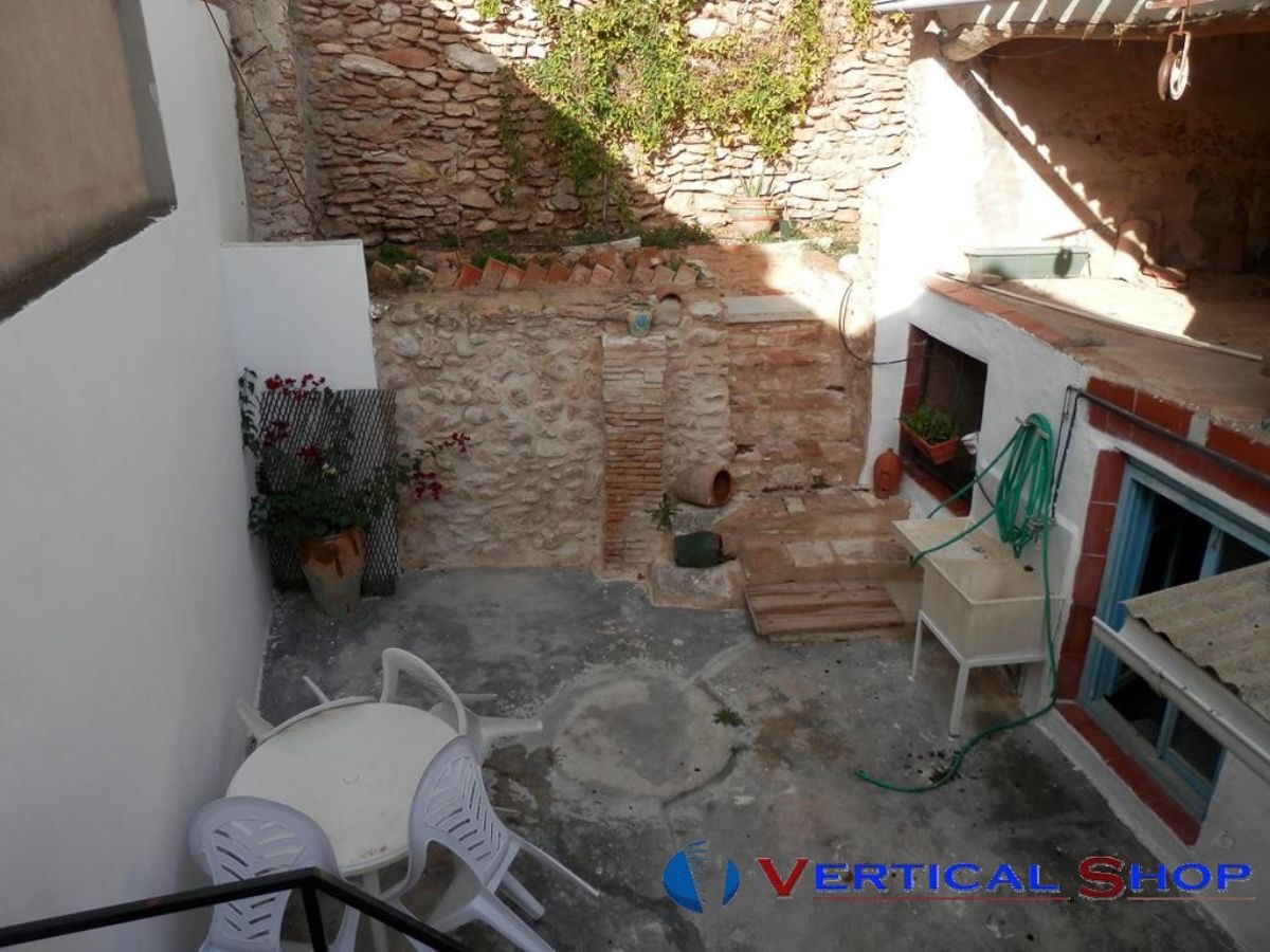 Venta de casa en Caudete