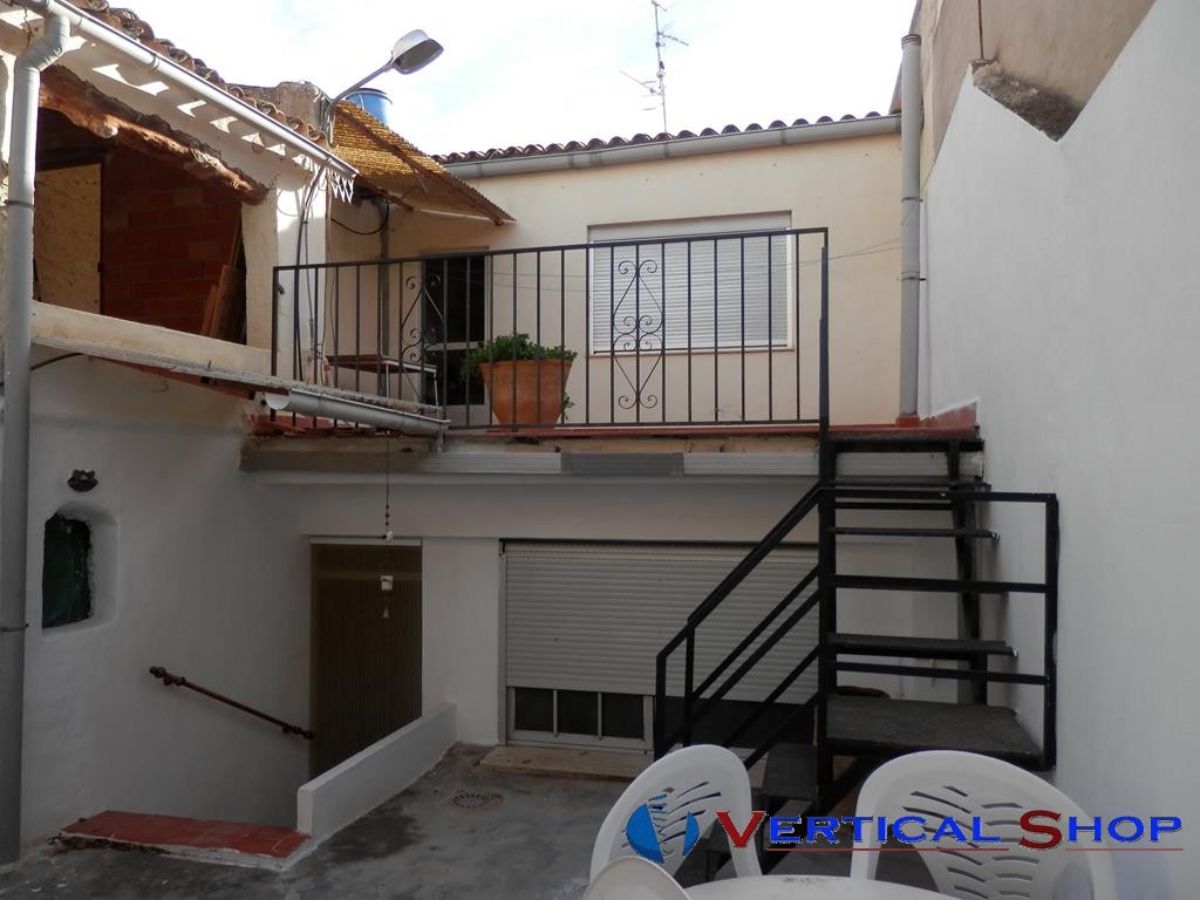 Venta de casa en Caudete