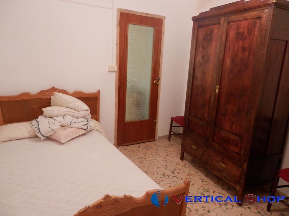 Venta de casa en Caudete