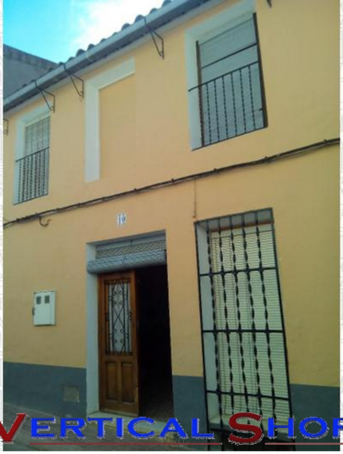 Venta de casa en Caudete