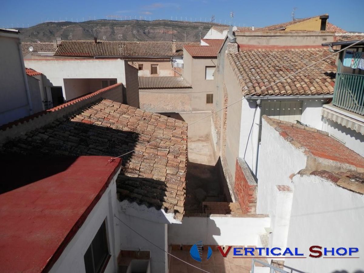 For sale of house in Caudete