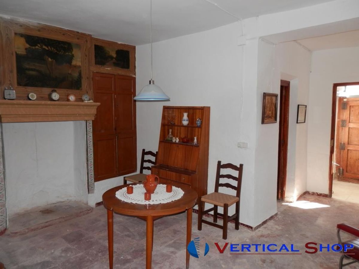 For sale of house in Caudete