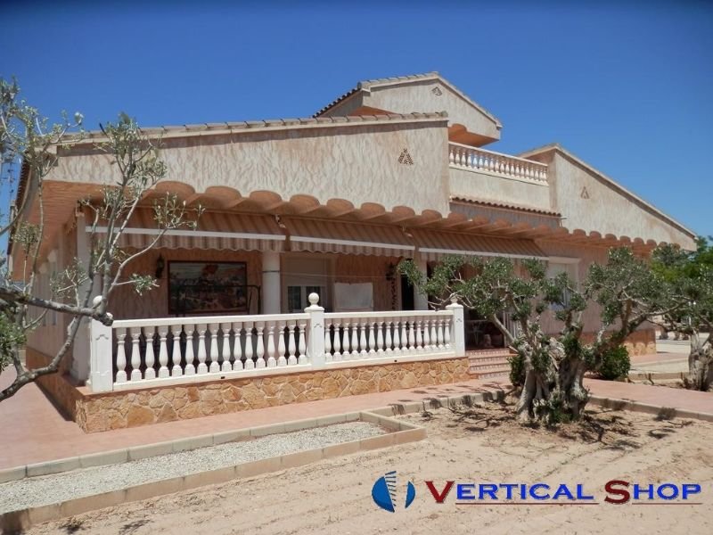 Venta de chalet en Caudete