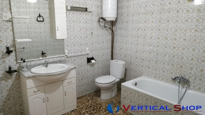 For sale of house in Caudete