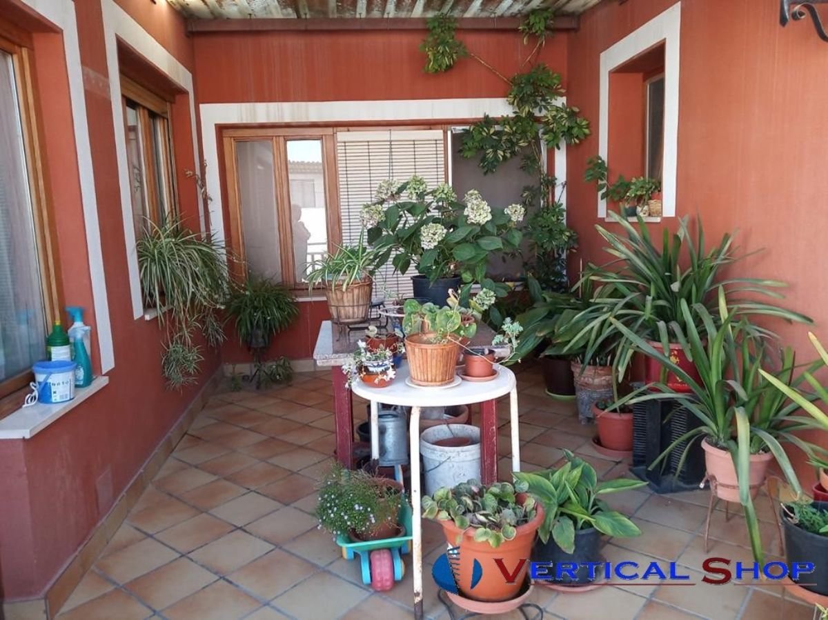 For sale of house in Caudete