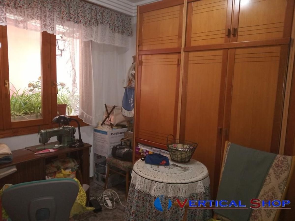 For sale of house in Caudete