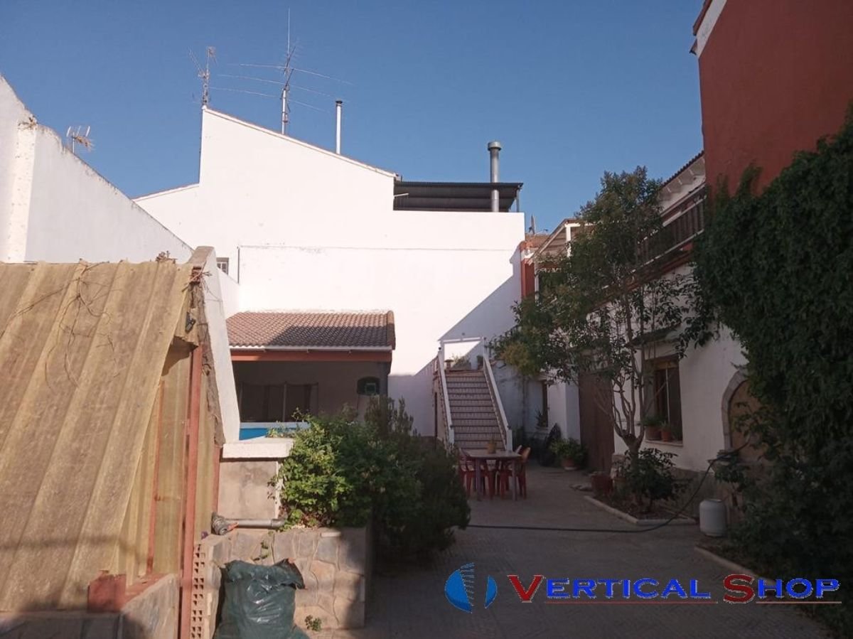 For sale of house in Caudete