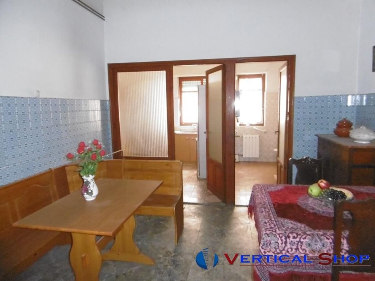 For sale of house in Caudete