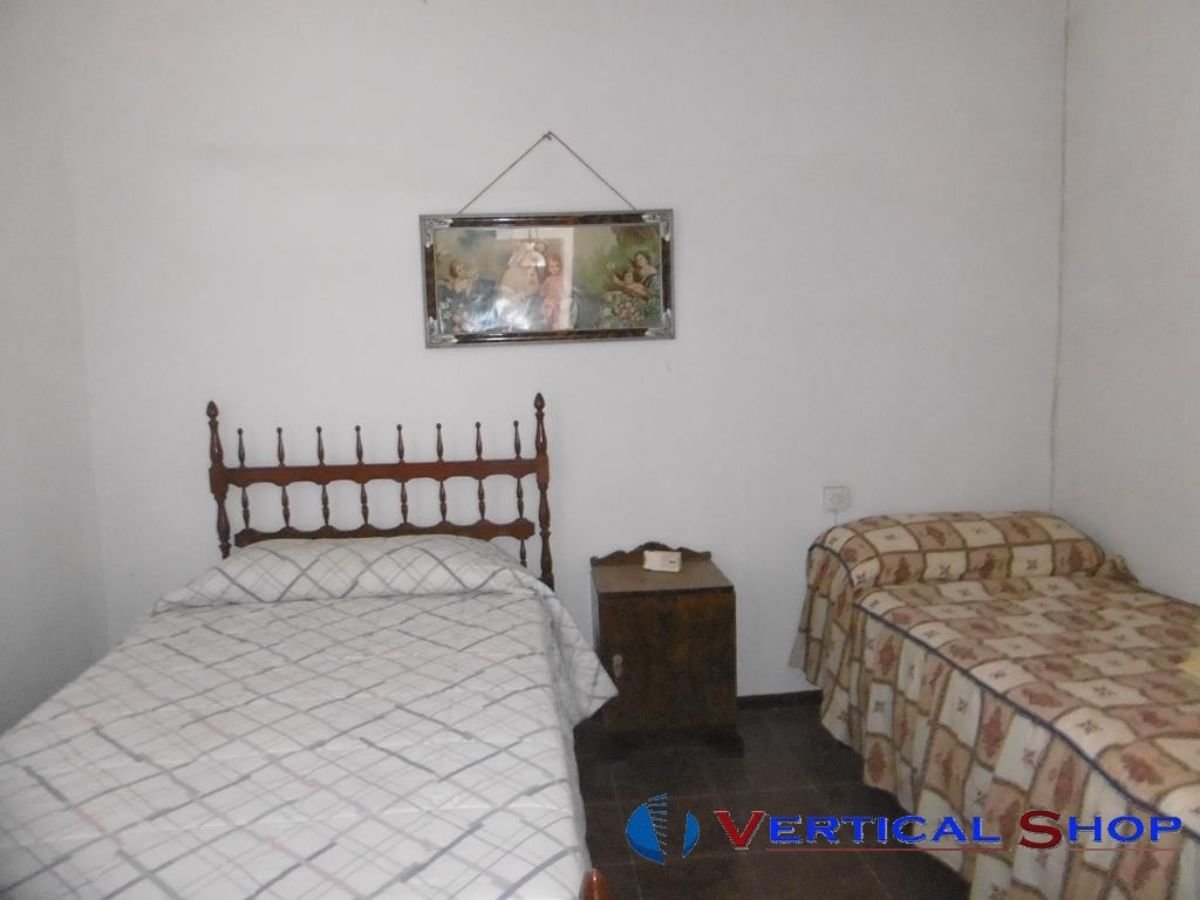 For sale of house in Caudete