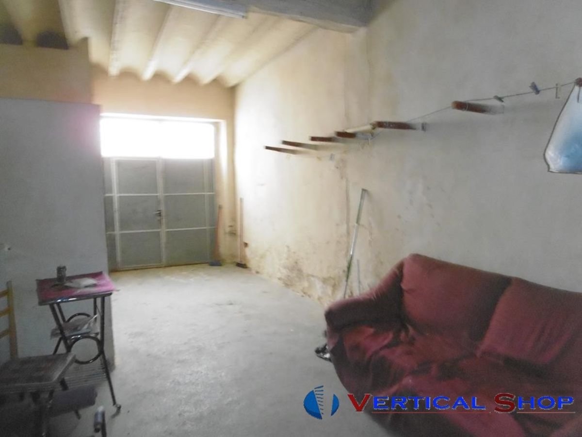 For sale of house in Caudete