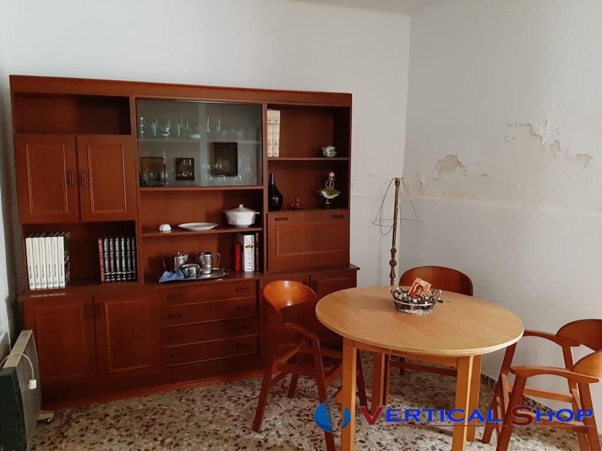 For sale of house in Caudete