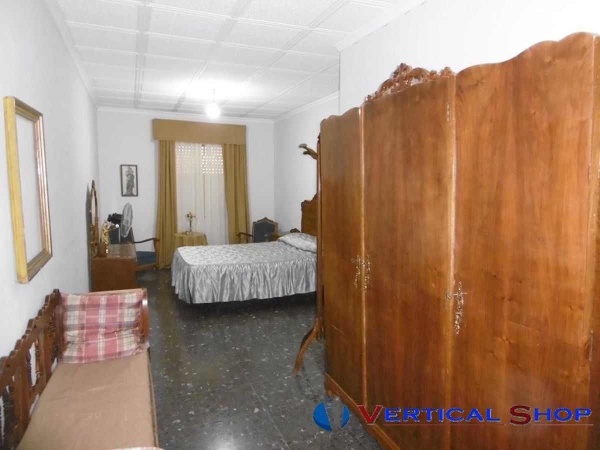 For sale of house in Caudete