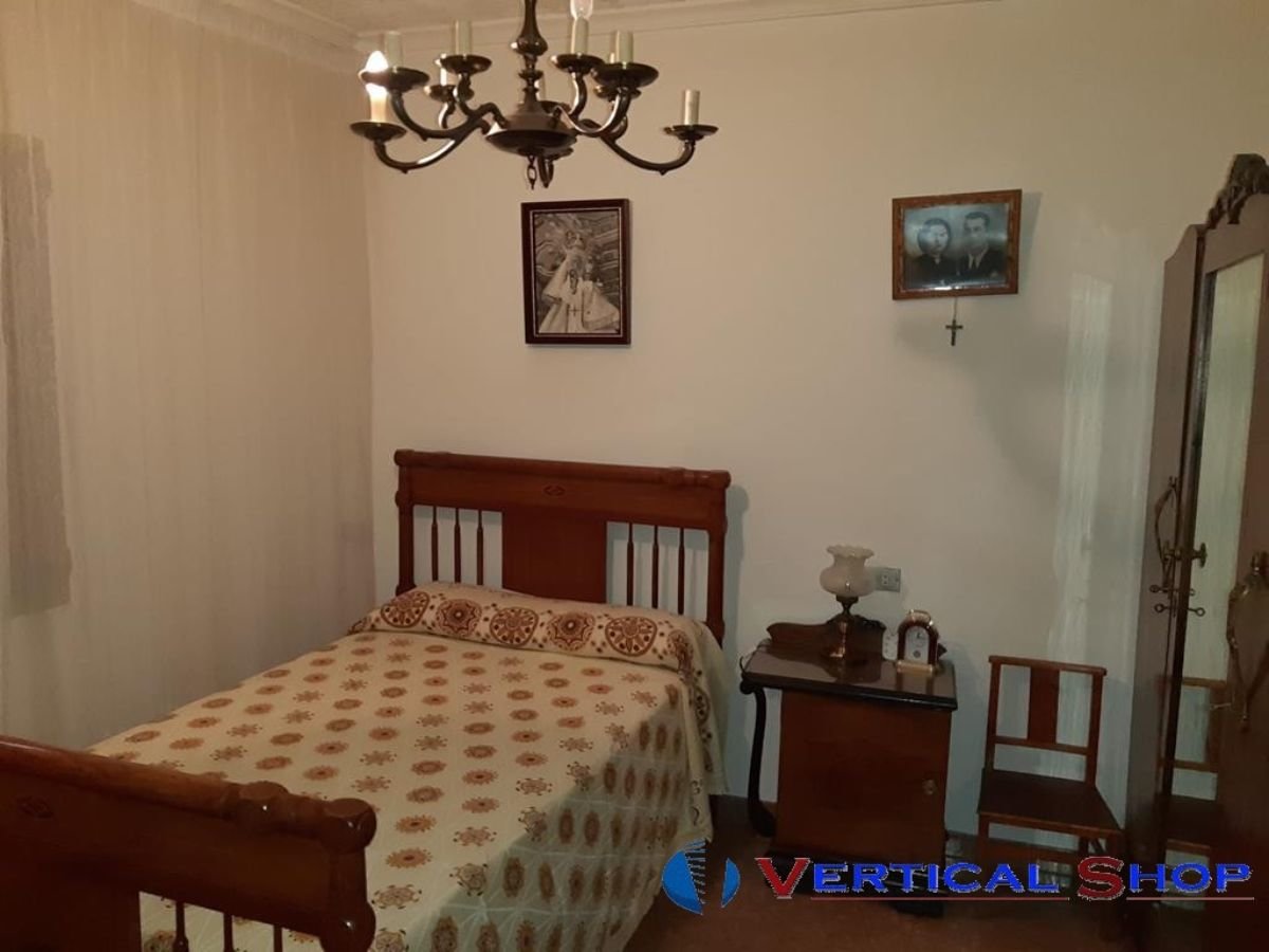 Venta de casa en Caudete