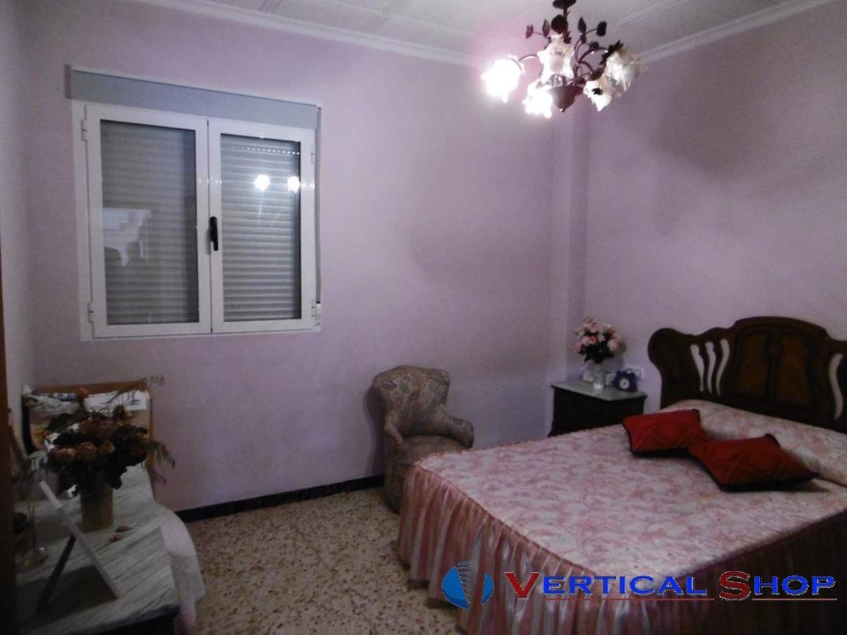 For sale of chalet in Caudete