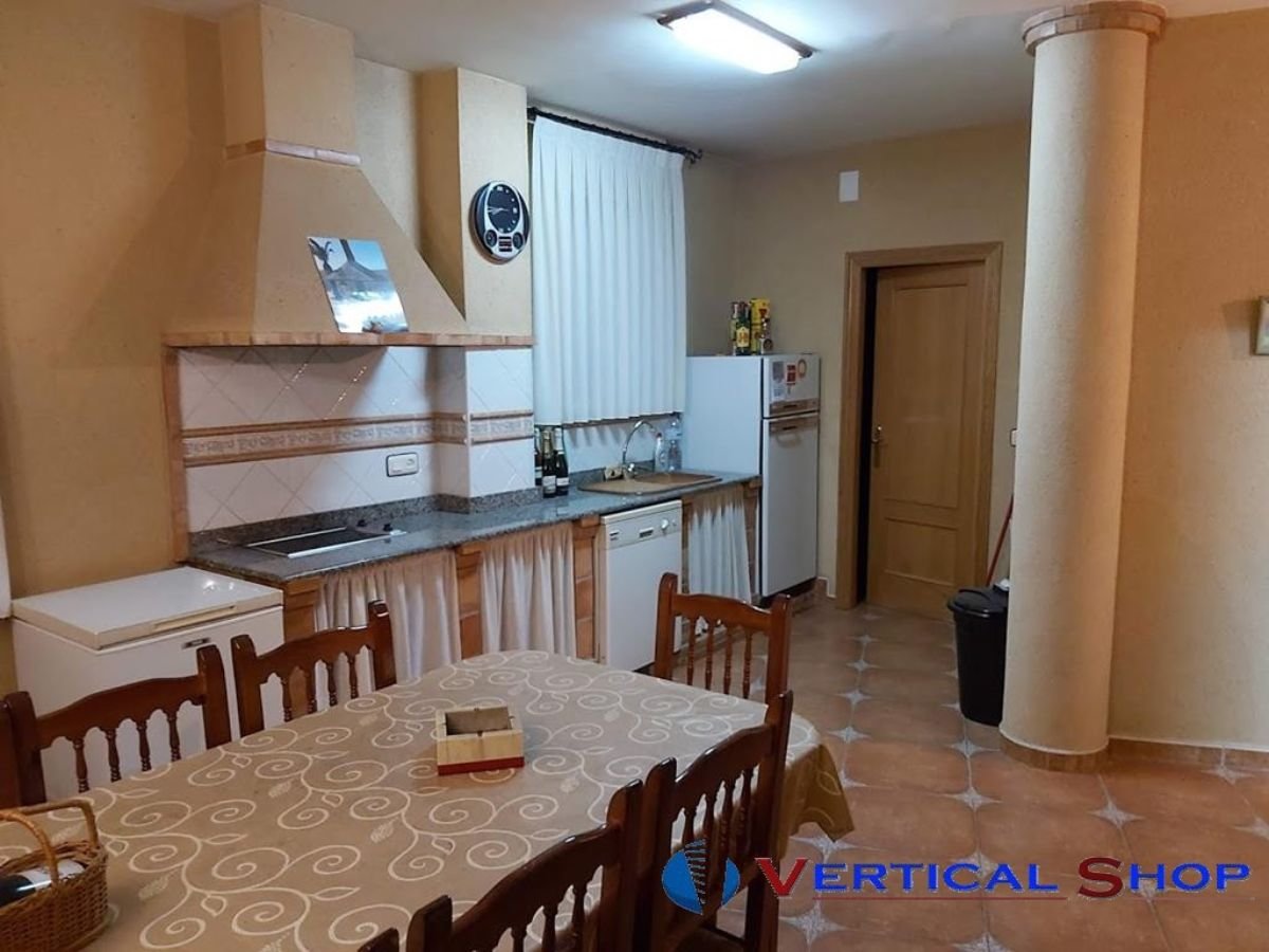 For sale of house in Caudete