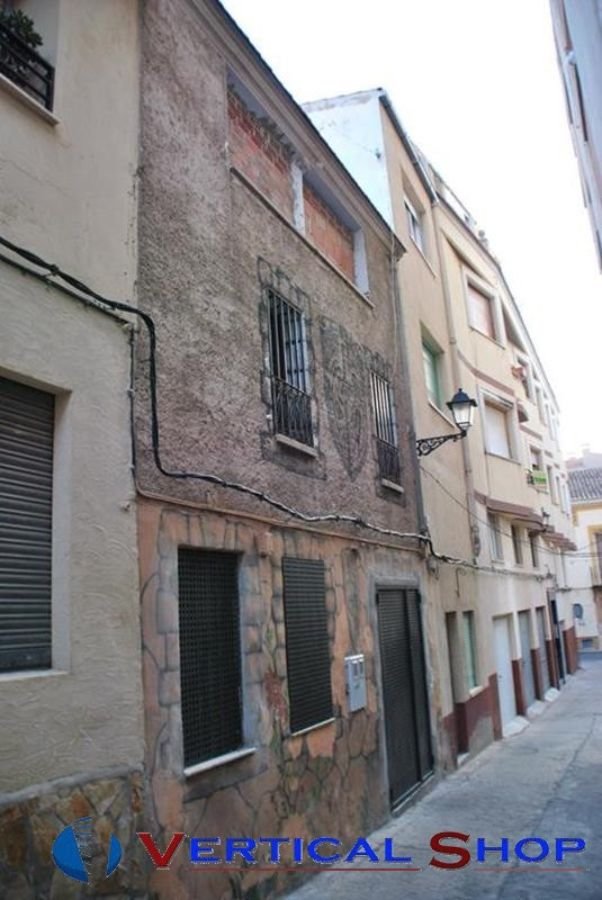 Casa en venta en Antonio Conejero Ruiz, Caudete