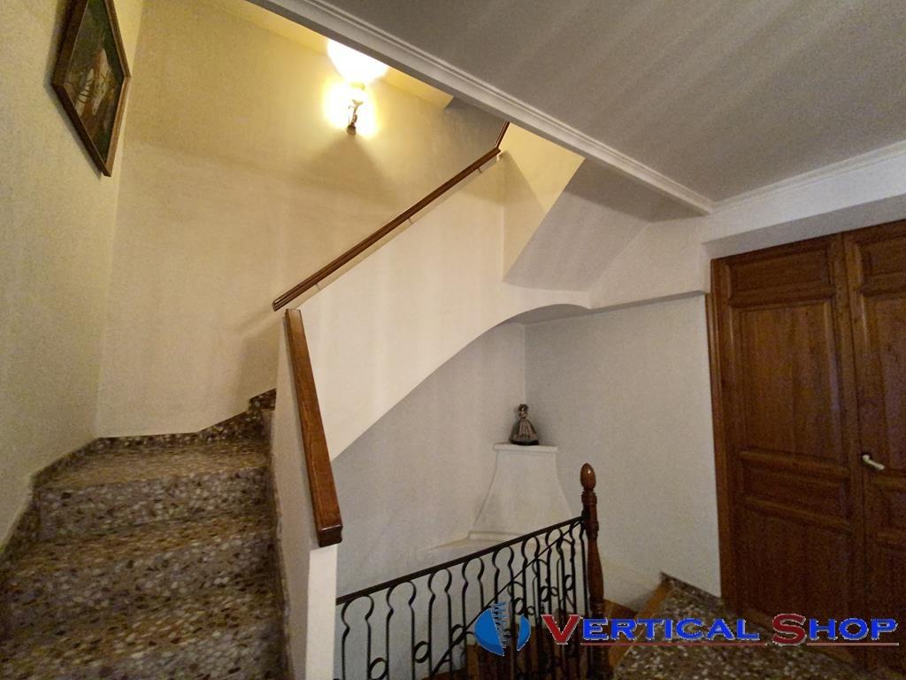 For sale of house in Caudete