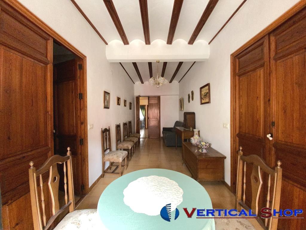 For sale of house in Caudete