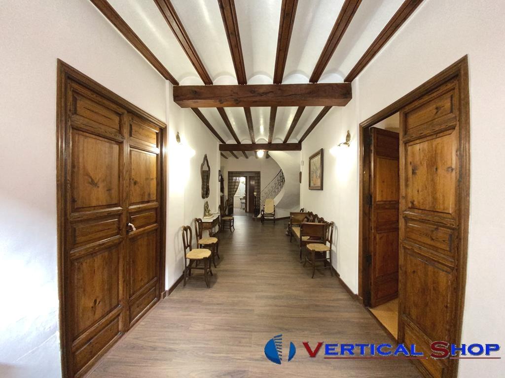 For sale of house in Caudete