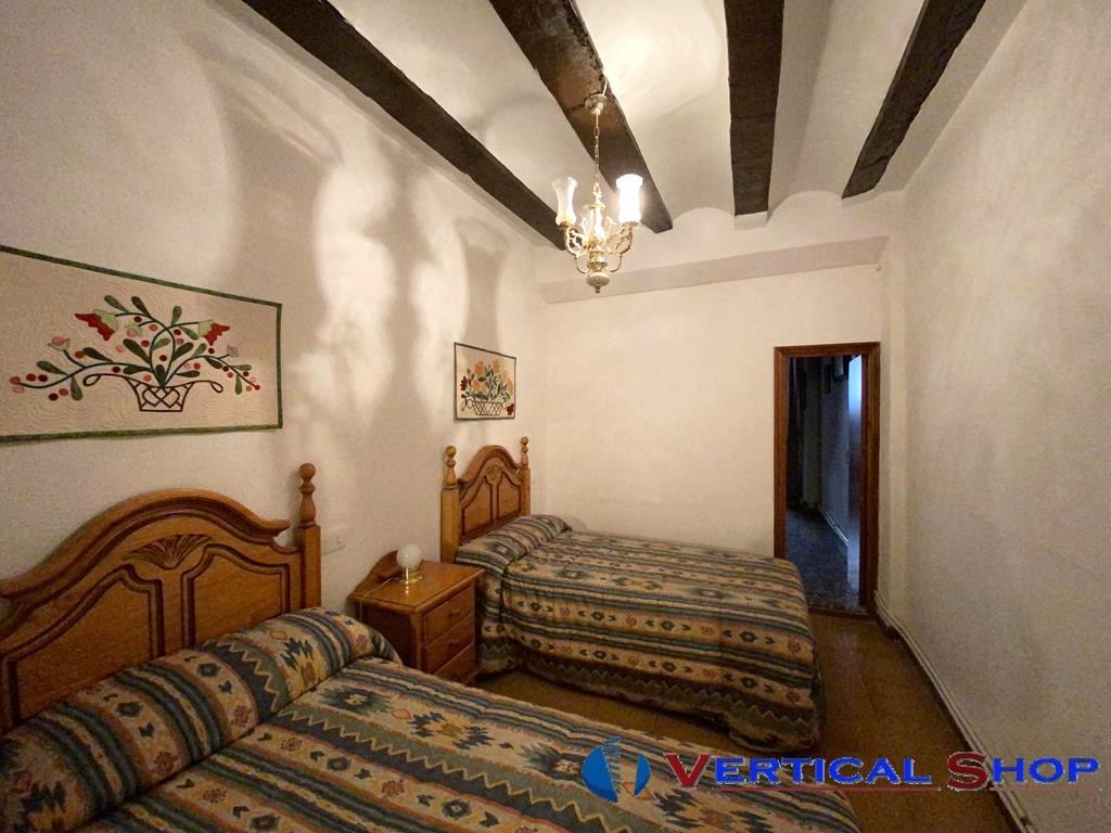 For sale of house in Caudete