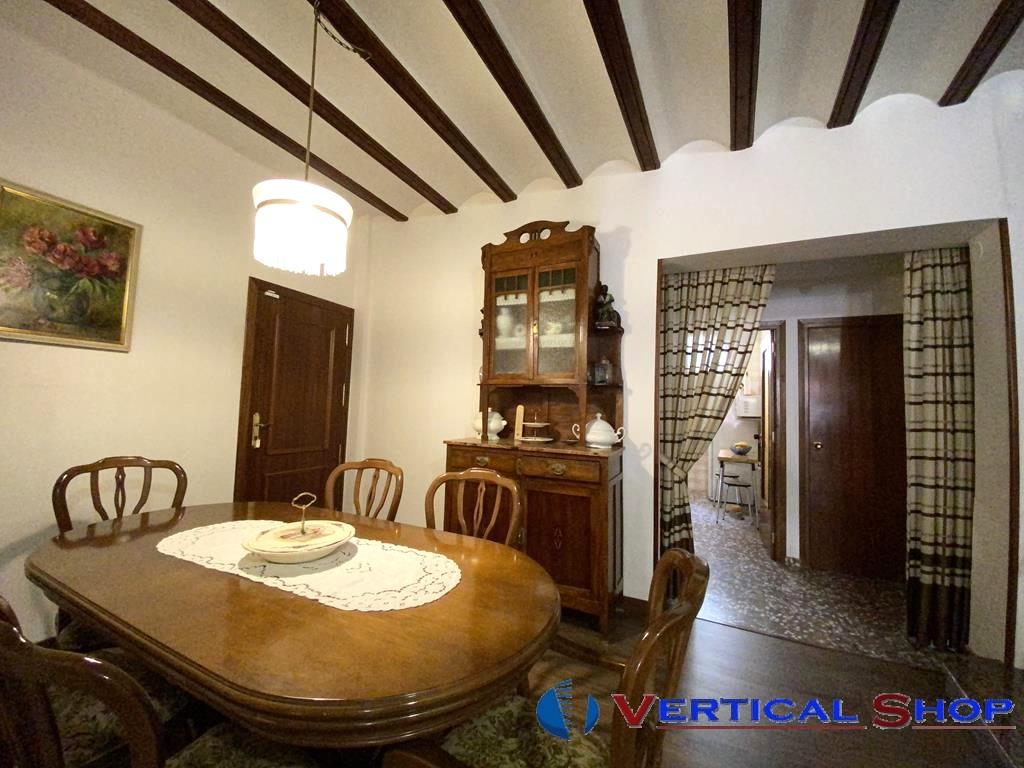 For sale of house in Caudete
