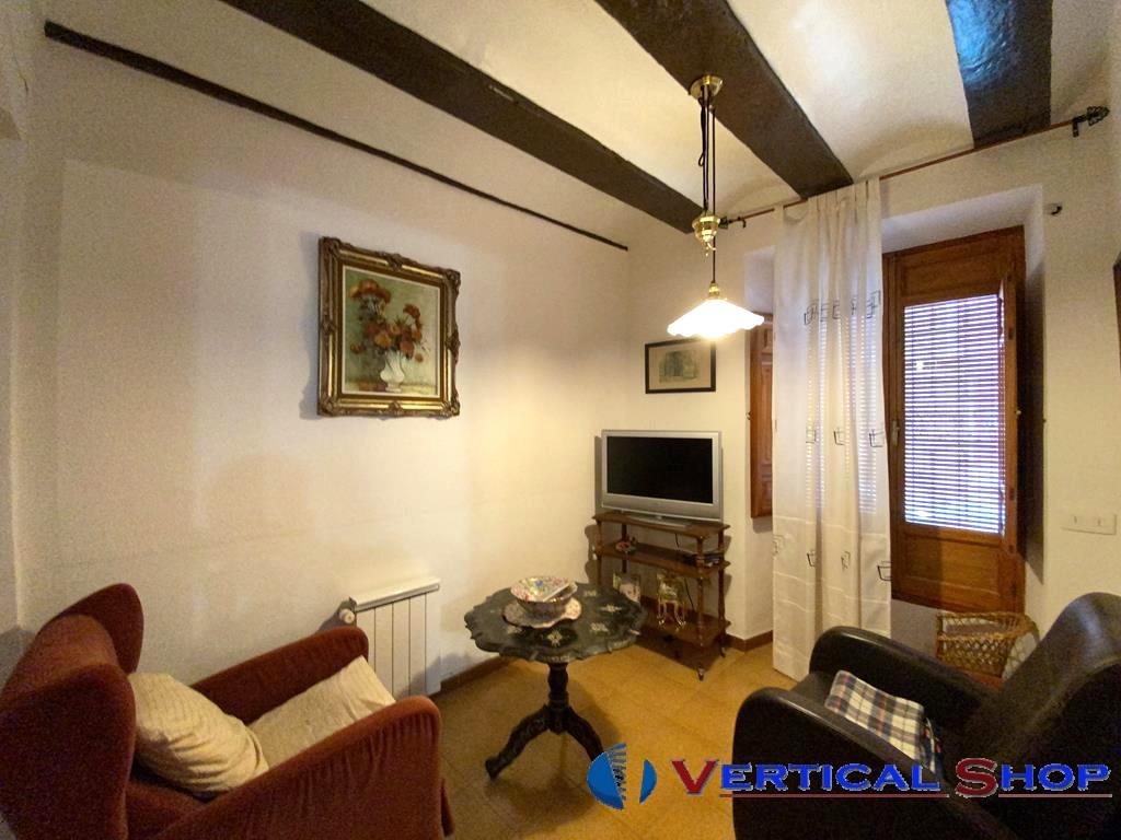 For sale of house in Caudete