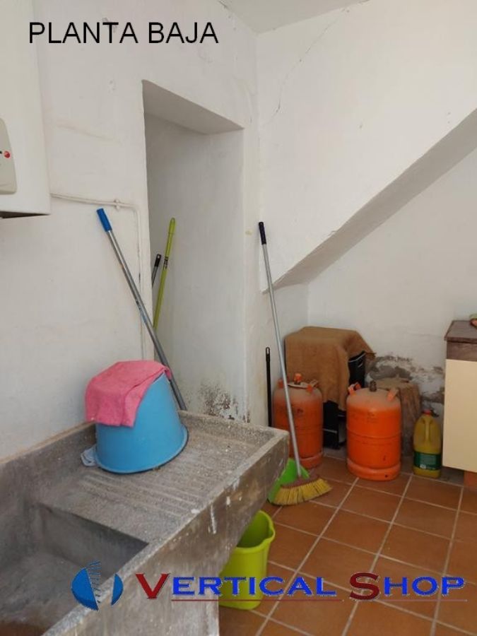 For sale of house in Caudete