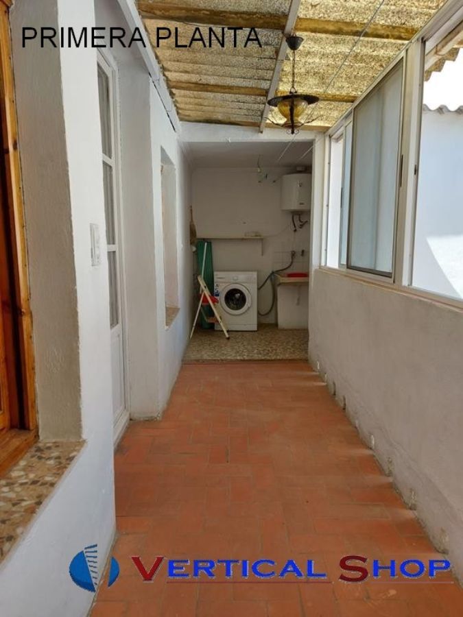 For sale of house in Caudete