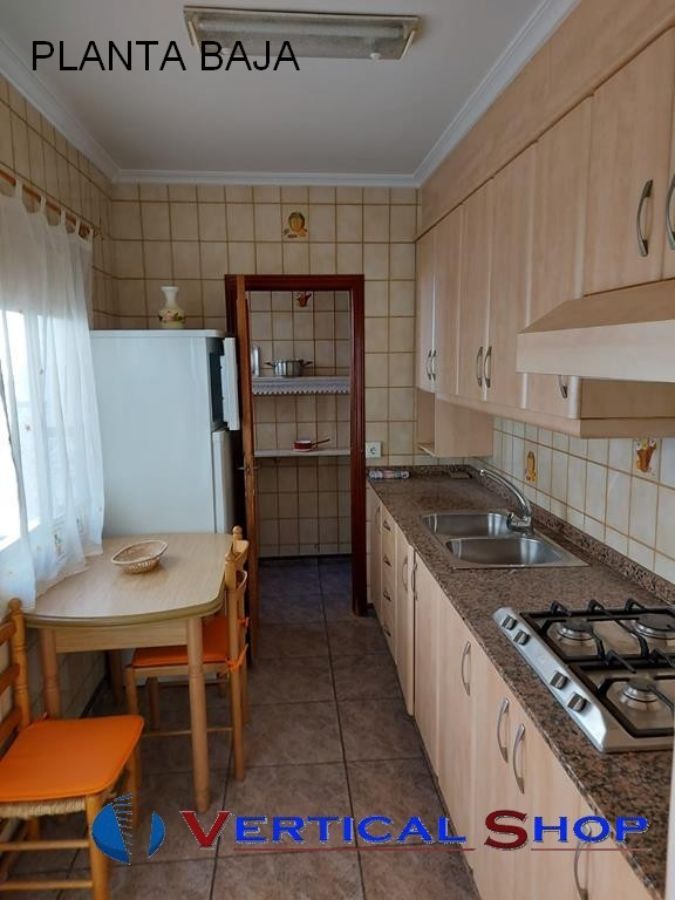 For sale of house in Caudete