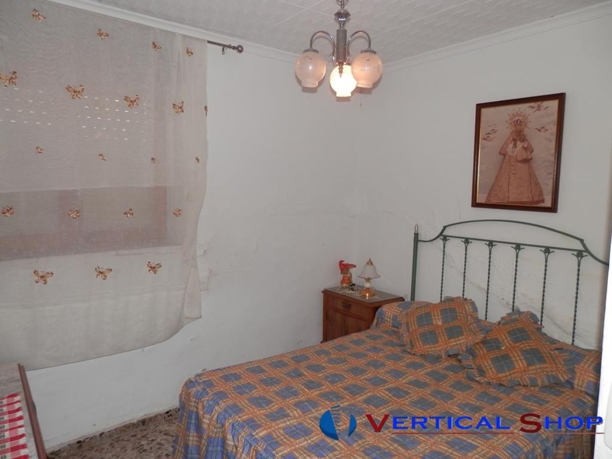 For sale of house in Caudete