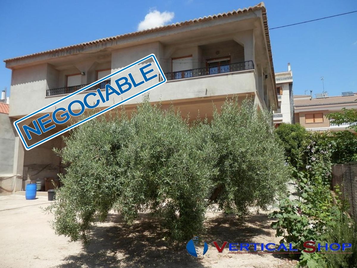 For sale of chalet in Caudete