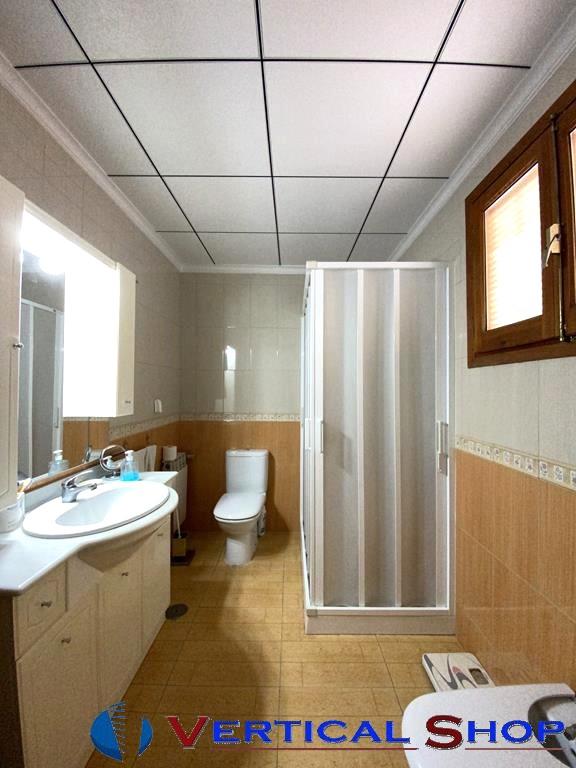 For sale of chalet in Caudete