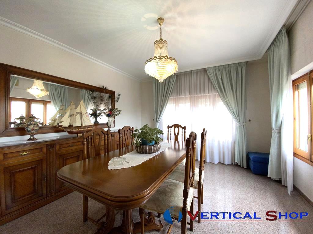 For sale of chalet in Caudete