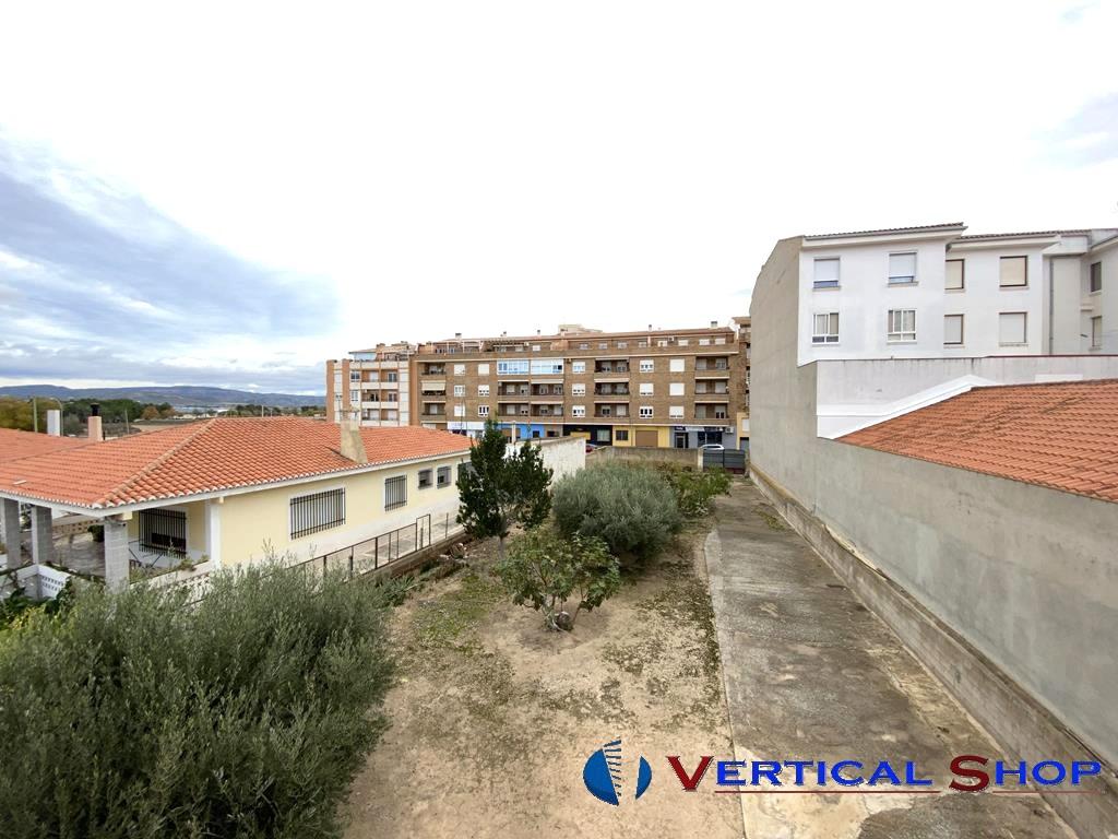 For sale of chalet in Caudete