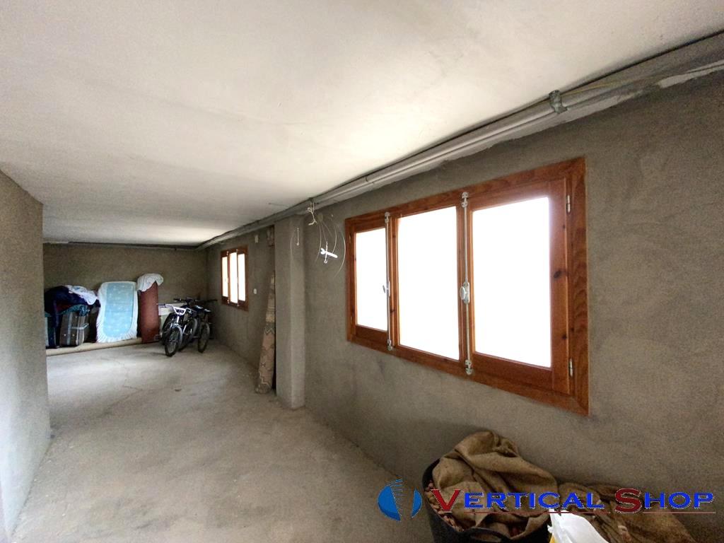 For sale of chalet in Caudete