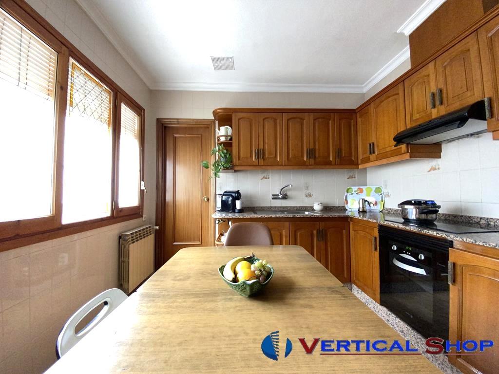 For sale of chalet in Caudete