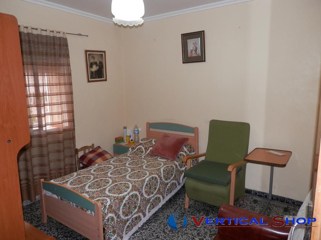 For sale of house in Caudete