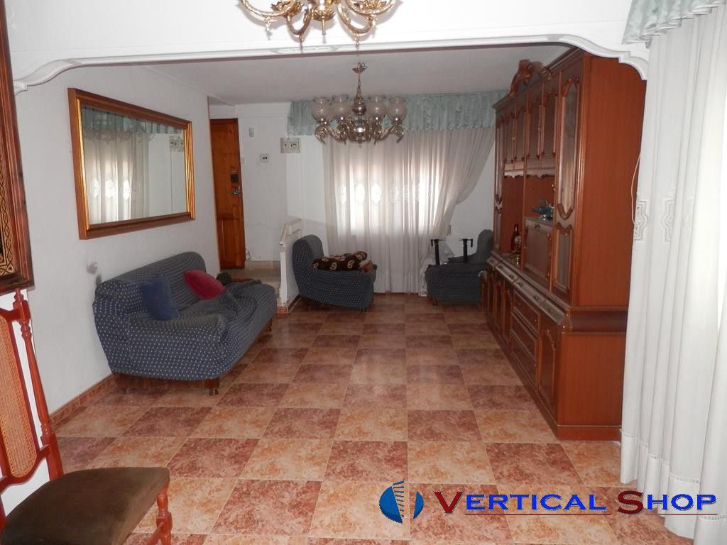 For sale of house in Caudete