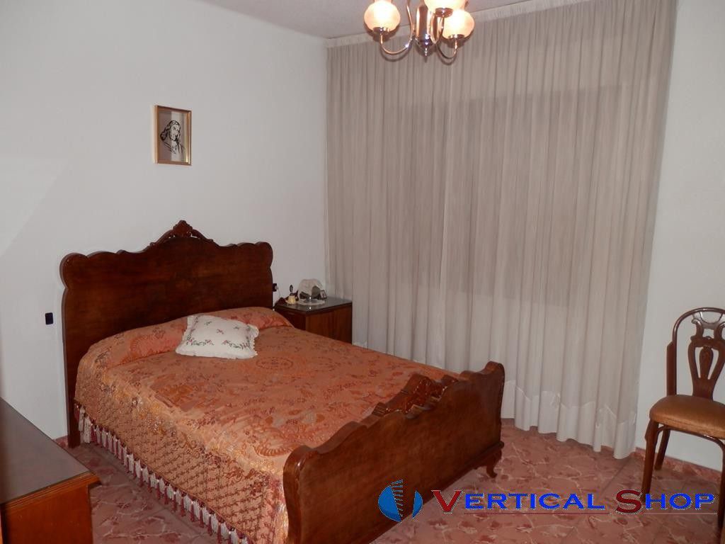 For sale of house in Caudete