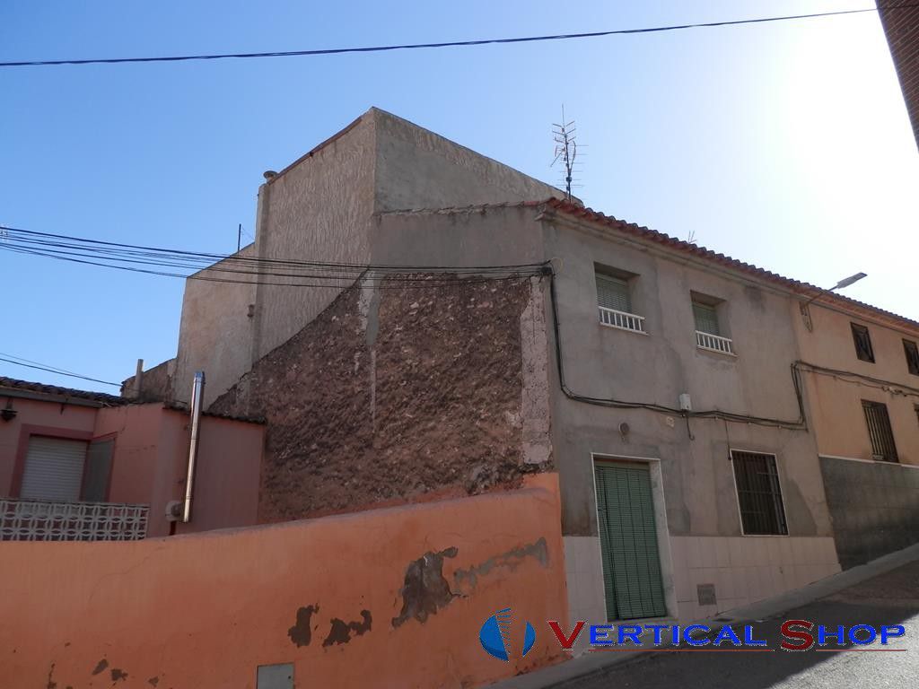 For sale of house in Caudete