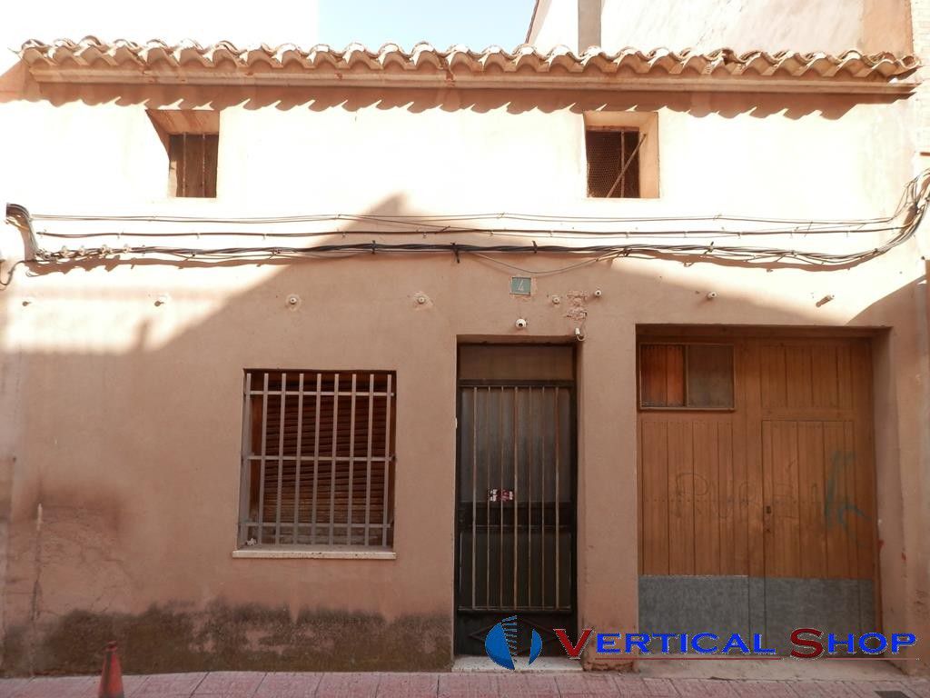 For sale of house in Caudete